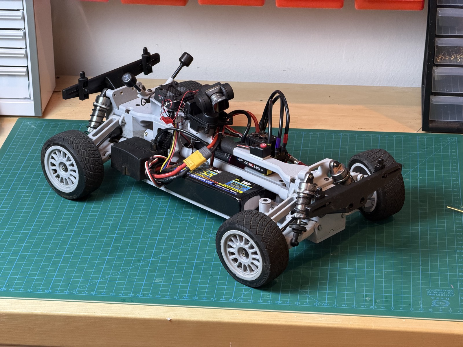 WR1 V2 3D printed RC chassis built with an FPV camera gimbal and battery